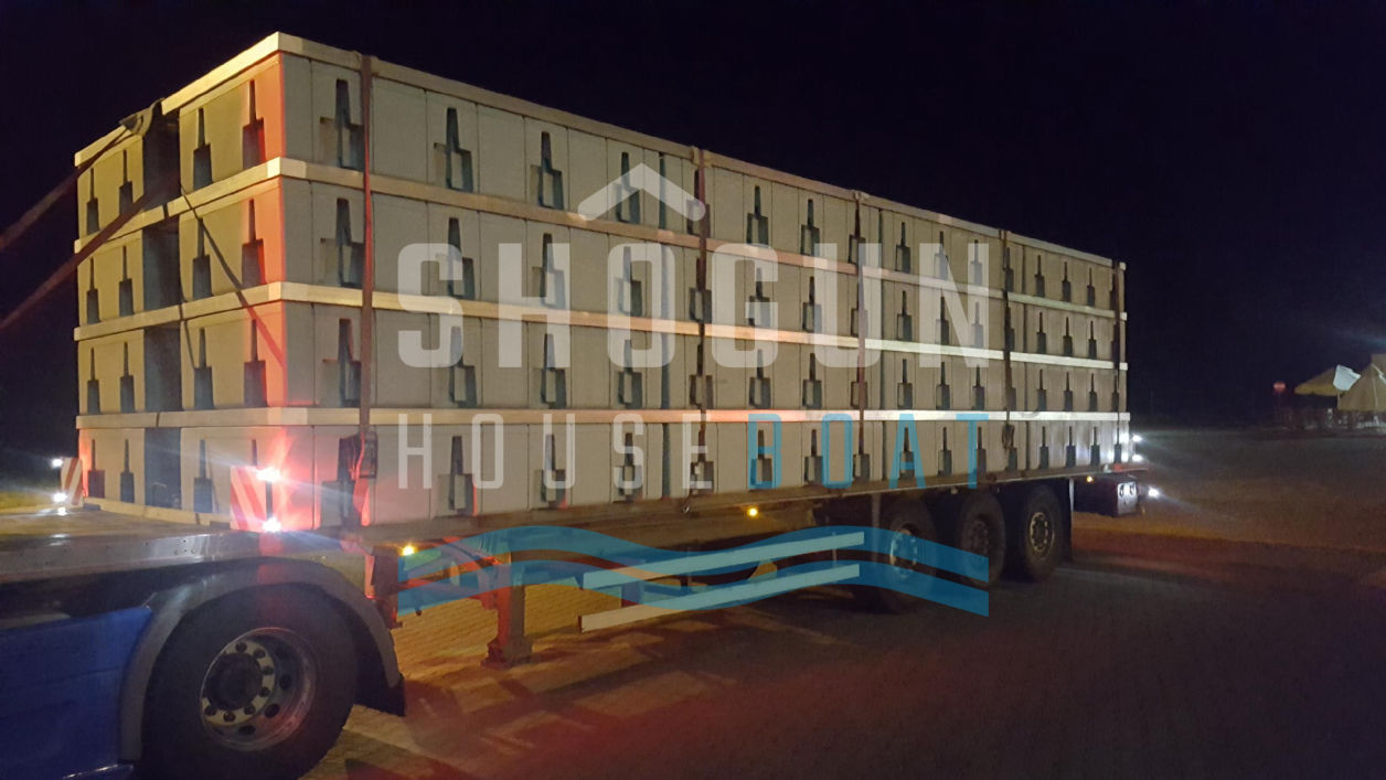 houseboat - podstawa